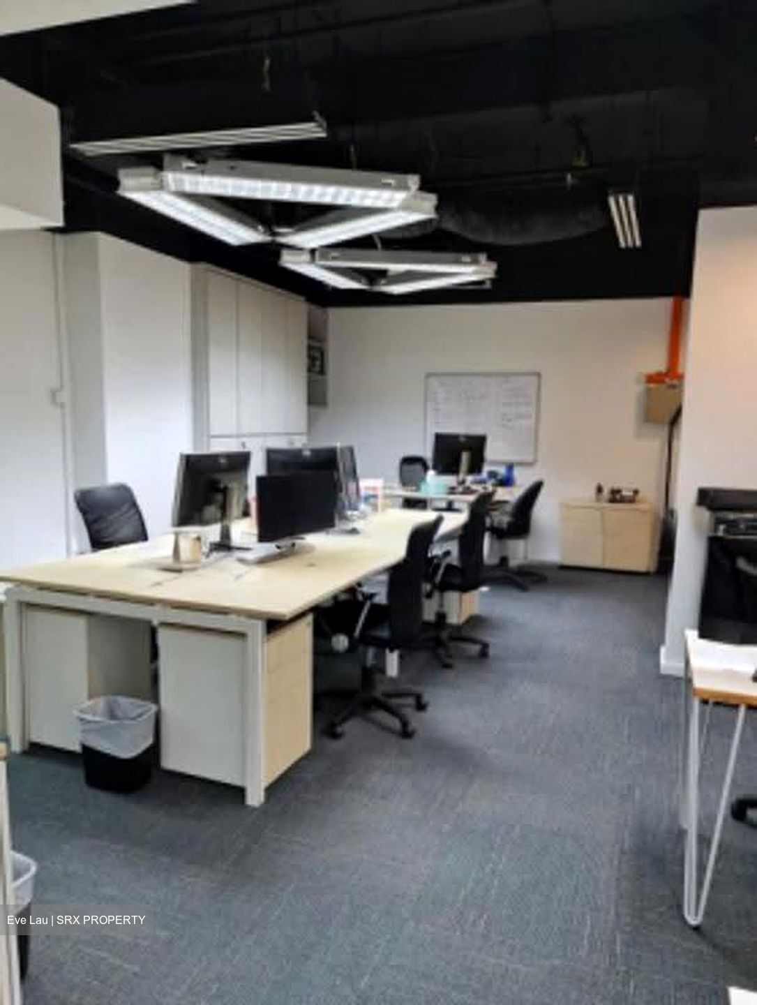 Robinson 112 (D1), Office #625239401